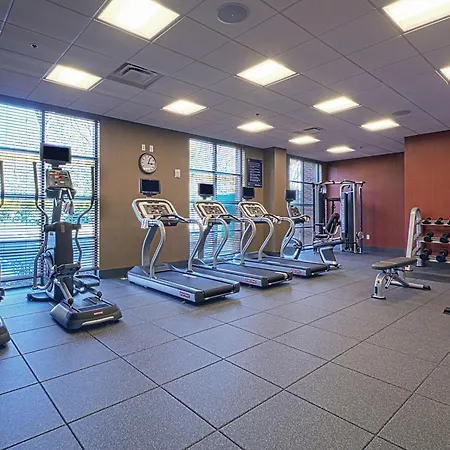 Hampton Inn & Suites Columbus/University Area