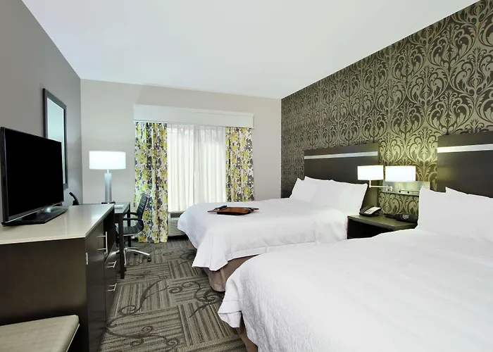 Hampton & Columbus/university Area 3* Columbus