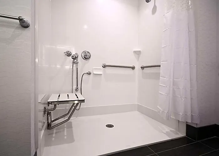 Hampton & Columbus/university Area 3*