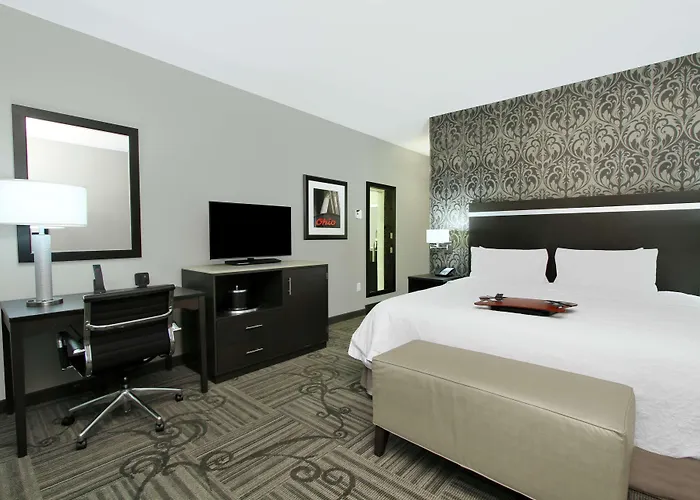 Hampton & Columbus/university Area 3* Columbus