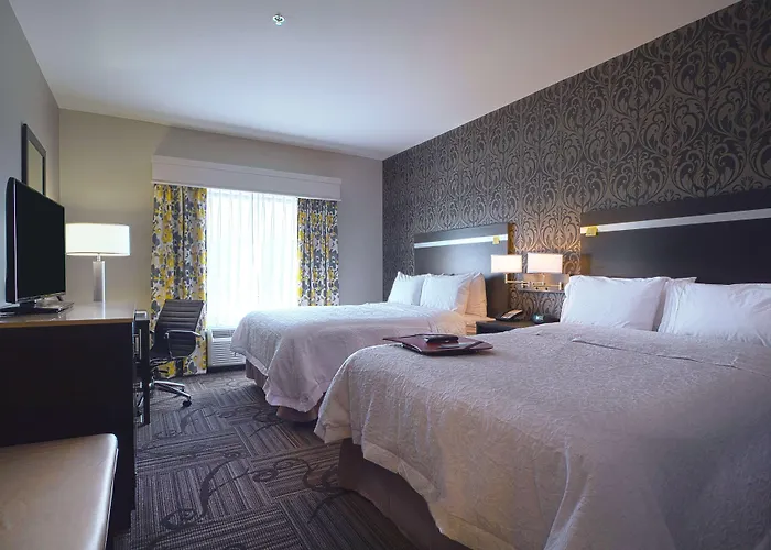 Hampton & Columbus/university Area 3* Columbus