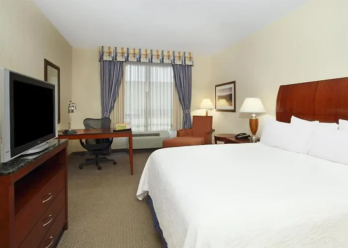 Hampton & Columbus/university Area 3* Columbus